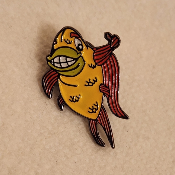 Lot of Small Brooches and Lapel Pins - Picture 9 of 16